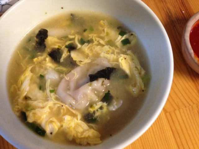 オムニマッさんで注文した母の味、餃子スープ